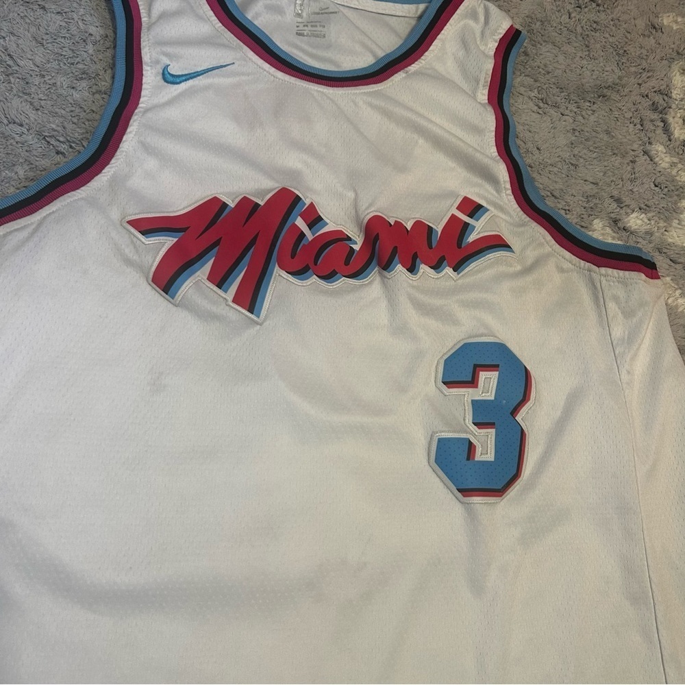 Dwyane Wade Miami Heat 3 City Edition Vice White Swingman Jersey Nike - Picture 3 of 7